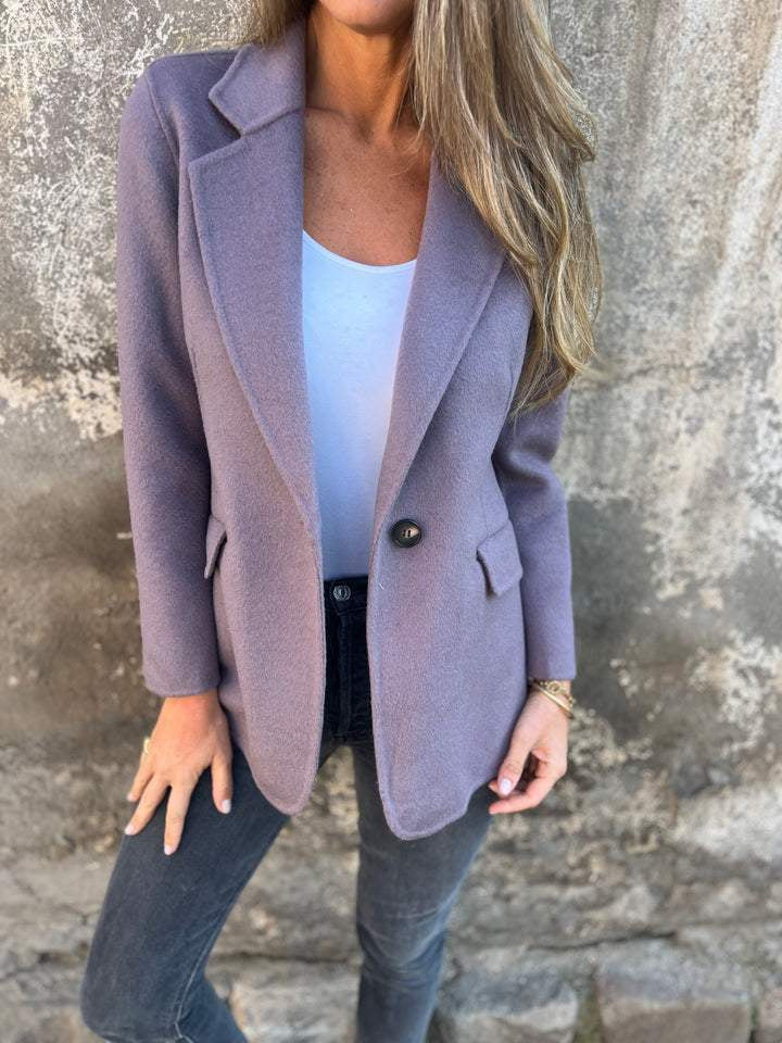 Blazer Elegant Roz - Jachetă Scurtă de Iarnă cu Nasturi