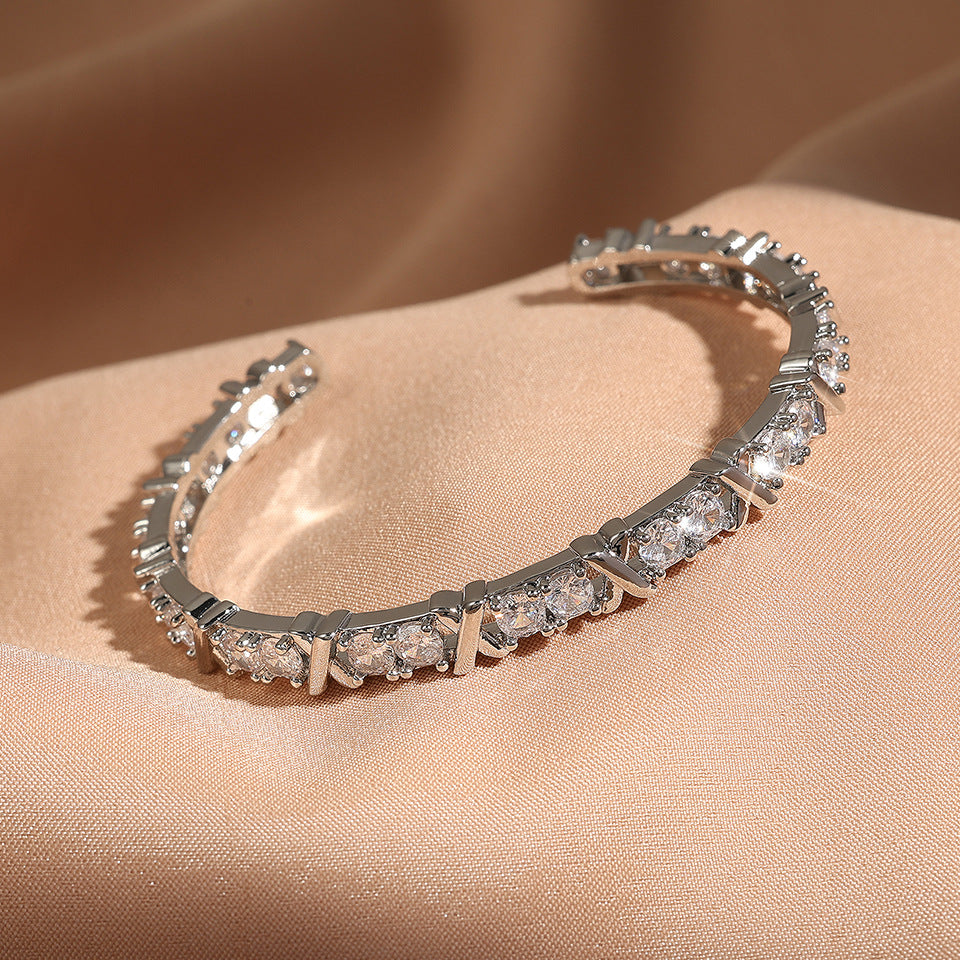 Fashion Inlaid Zircon Bracelet For Men And Women