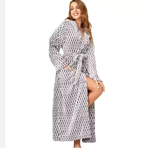 Halat de Baie Plush Premium - Soft & Warm cu Glugă pentru Femei